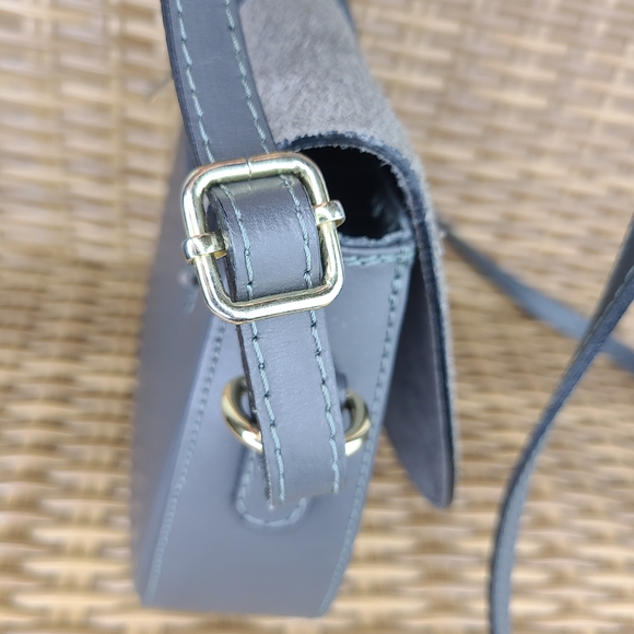 Borse In Pelle Italian Leather Saddlebag Crossbody Bag Gray Gold Tone Accents - Picture 7 of 15